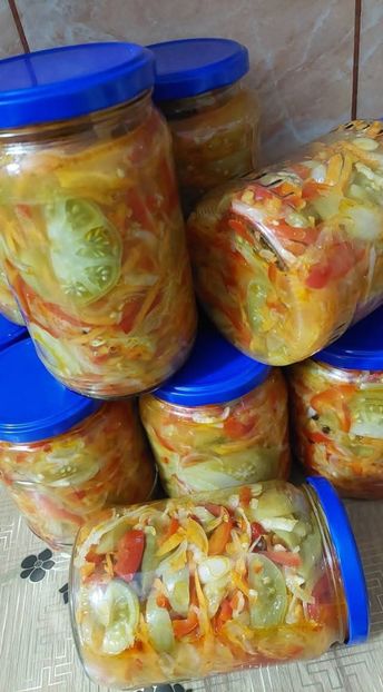  - Salata de gogonele