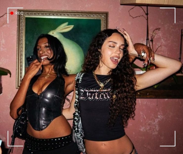 　ᯓ★ ،ᛕatseyeʾsᐟ C̣ạṃẹṛạ♥Ṛọḷḷ · 10.10˒ˊ - let the dawn rest on your lips