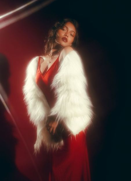 1f37d0a145f53d7876d188014aa8ee00 - Stay close!