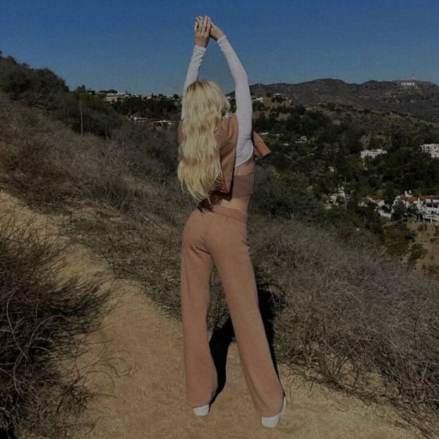 ،21ˢᵗᎧct،　⋆☾ℳ̣ọọṇṿẹịḷ‧ silver ℓịg̣ḥṭ. - shut up and look at the moon