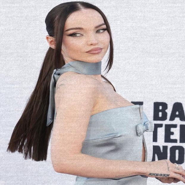 -`ღ´- ∂σνє ¢αмєяσи, ѕιиgєя -`ღ´- - HERstory of the world