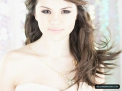  - Selena Kiss and Tell