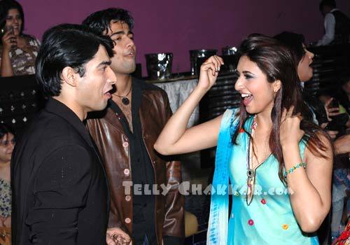 Party - un cuplu minunat-Divyanka Tripathi sii Sharad Malhotra