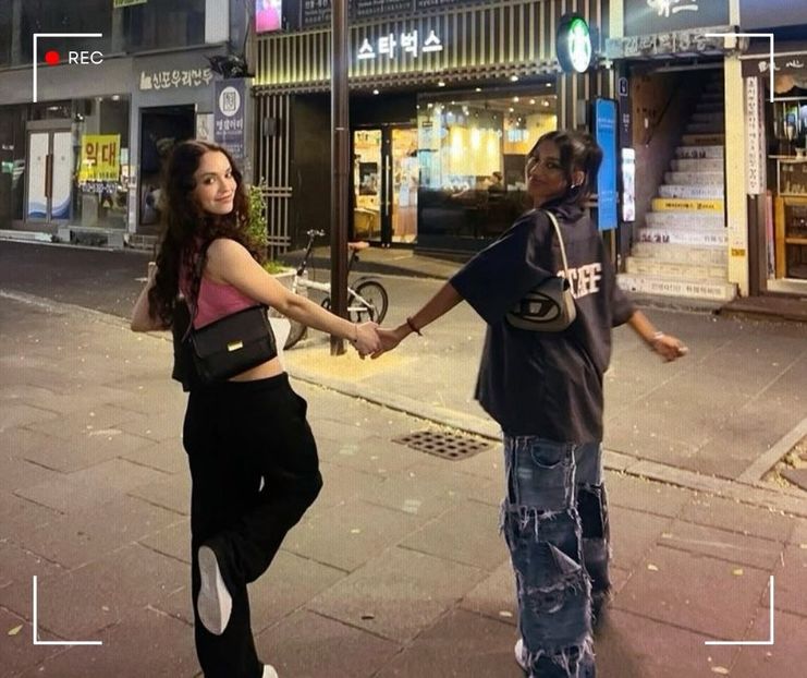 　ᯓ★ ،ᛕatseyeʾsᐟ C̣ạṃẹṛạ♥Ṛọḷḷ · 31.10˒ˊ - let the dawn rest on your lips