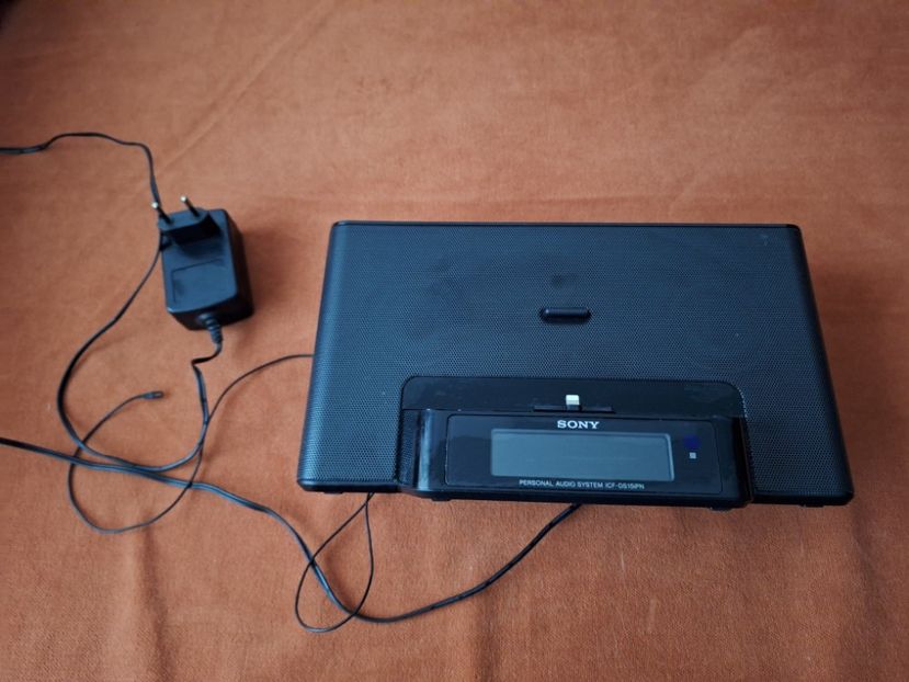 - Sony ICF DS15iPN
