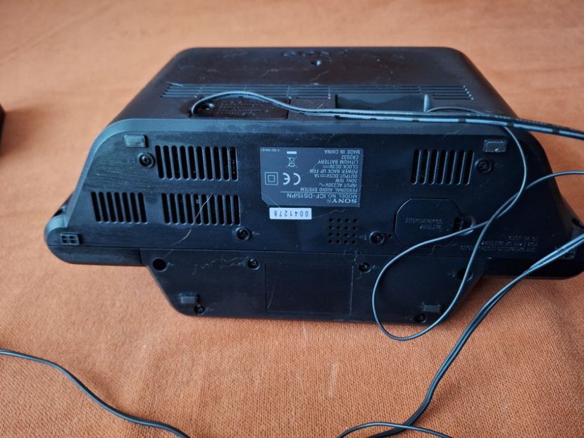  - Sony ICF DS15iPN