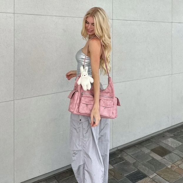 ،04ᵗʰꫜov،　⋆☾ℳ̣ọọṇṿẹịḷ‧ silver ℓịg̣ḥṭ. - shut up and look at the moon