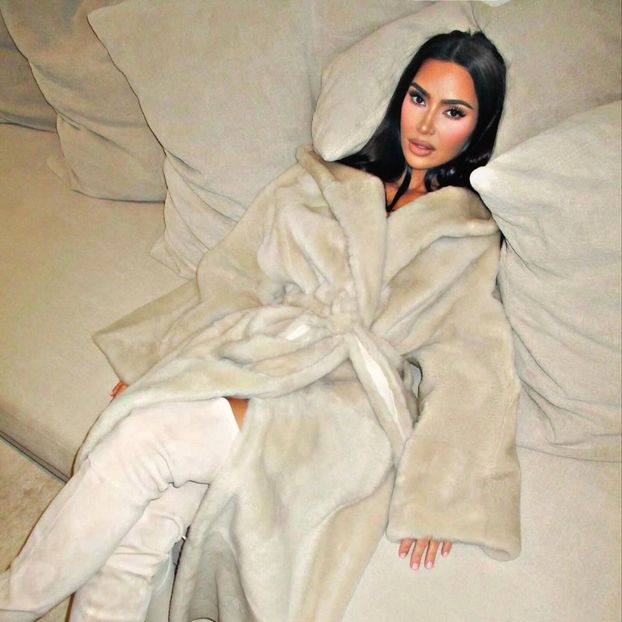 Is ᵏⁱᵐ ƙαɾԃαʂԋιαɳ our next RHOBH superstar? - Belivedere Soda 3 Lemons Carcass Out I eliminari