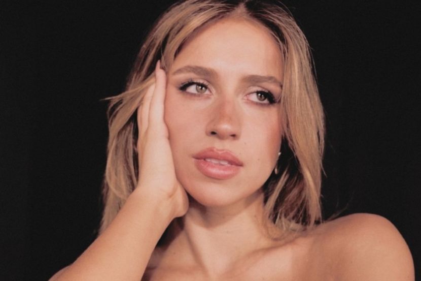 ᐟssᴉɯⳎossessive♡Ṭạṭẹℳ̣c̣Ṛạẹ 　 　⁰⁸Noง˓ - Time melts slow in endless nights