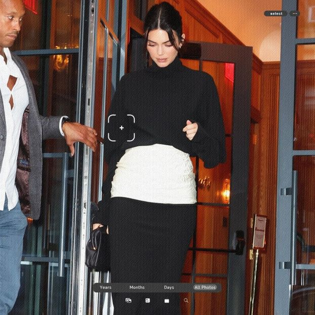 ،08.11 Ꜥℐẹṇṇẹṛ on ¹⁴⳽ep in New York City, NY; leaving Fouquet’s Hotel. - a universe of exploding stars