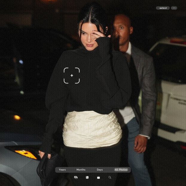 ،12.11 Ꜥℐẹṇṇẹṛ on ¹⁴⳽ep in New York City, NY; arriving at Raf’s Restaurant. - a universe of exploding stars