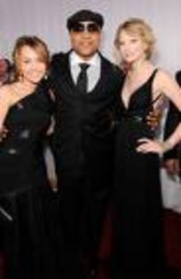 imagesCA8JVU31 - mIlEy cYrUs