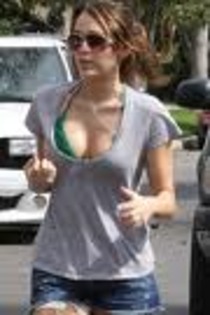 imagesCA8ZJCJN - mIlEy cYrUs
