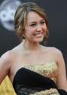 imagesCA9LYW8A - mIlEy cYrUs