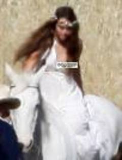 imagesCAE44SO2 - mIlEy cYrUs