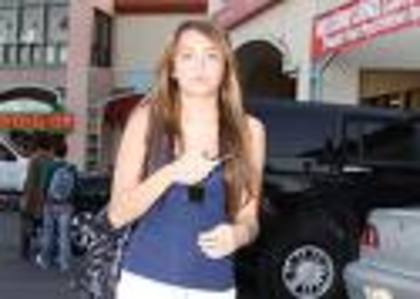 imagesCAN6YC2F - mIlEy cYrUs