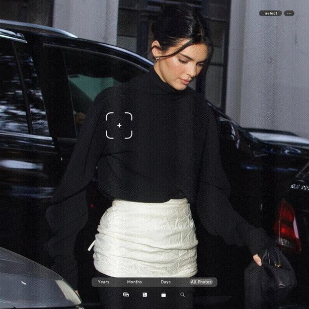 ،13.11 Ꜥℐẹṇṇẹṛ on ¹⁴⳽ep in East Village, NY; arriving at Monsieur Restaurant. - a universe of exploding stars