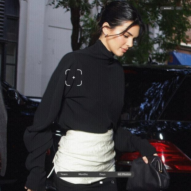 ،15.11 Ꜥℐẹṇṇẹṛ on ¹⁴⳽ep in East Village, NY; arriving at Monsieur Restaurant. - a universe of exploding stars