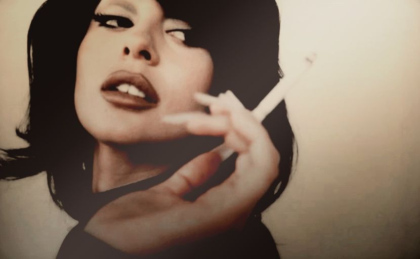 ᶜᵒᵐᵖˡⁱᶜᵃᵗᵈˑⱭʍɑѵí Rɑʍíɾҽz’s˒ توقيعˢᶜᵉⁿᵗBoudoir by Vivienne Westwood. - A Dagger in a Silk Heart