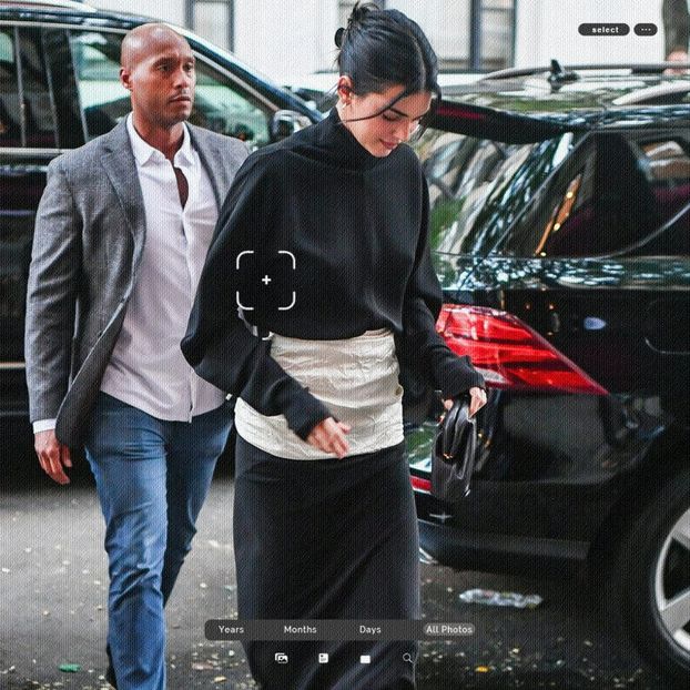 ،17.11 Ꜥℐẹṇṇẹṛ on ¹⁴⳽ep in East Village, NY; arriving at Monsieur Restaurant. - a universe of exploding stars