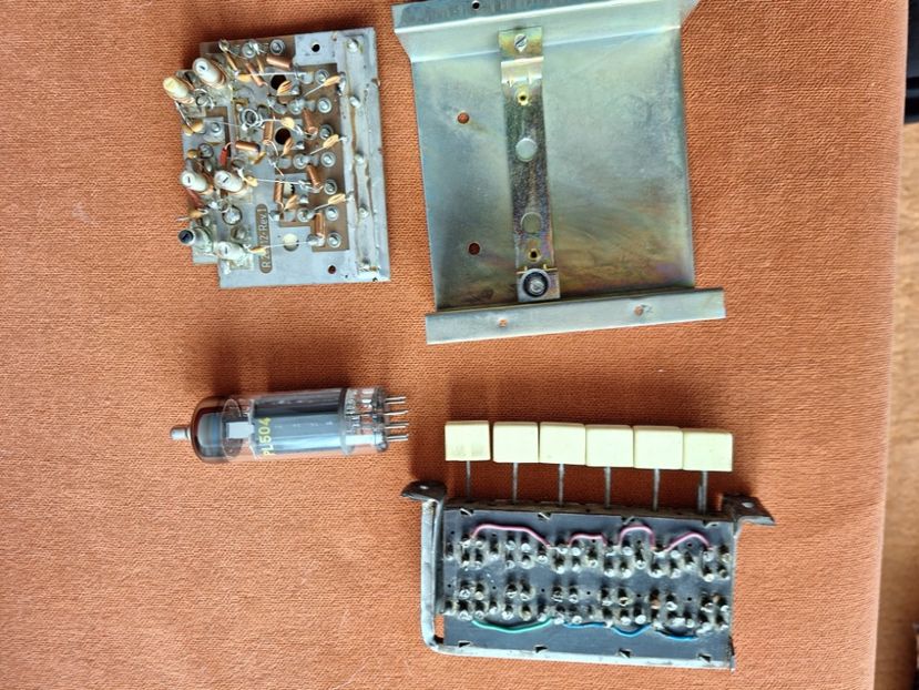  - componente radio lampi