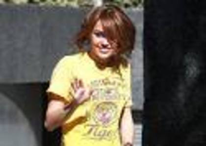 imagesCAR25A3V - mIlEy cYrUs