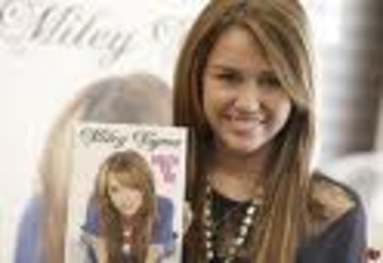 imagesCATGI95E - mIlEy cYrUs