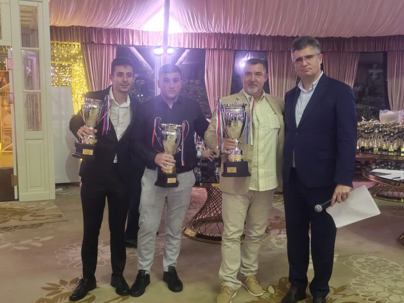 IMG-20251122-WA0123 - 22-11-2025-Expoziție Provinciala Oltenia-Muntenia-Columba-Targu Jiu