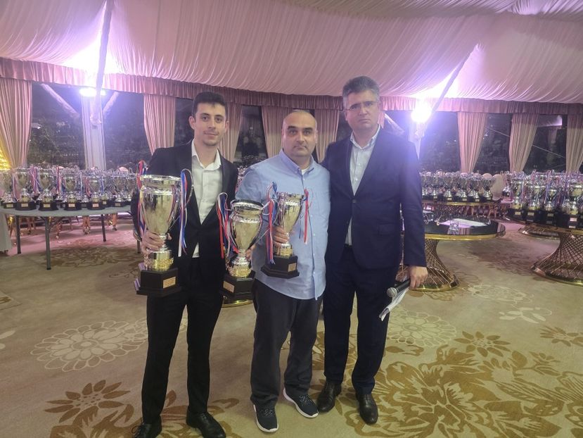 IMG-20251122-WA0120 - 22-11-2025-Expoziție Provinciala Oltenia-Muntenia-Columba-Targu Jiu