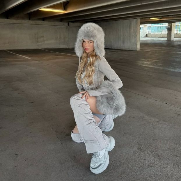 ،27ᵗʰꫜov،　⋆☾ℳ̣ọọṇṿẹịḷ‧ silver ℓịg̣ḥṭ. - shut up and look at the moon