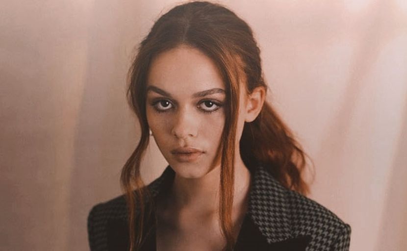 ⱽ⁾  Ɑղყɑ VօƖƙօѵɑᴴᴬᔆ ᴮᴱᴱᴺcastedᴵᴺ ʻỌc̣ụḷụṣʼ where she plays ᴷᵃʸˡⁱᵉ ᴿᵘˢˢᵉˡˡ˒  　A woman who - Smoke on these cigarettes