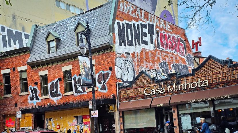 Montreal-Street Art 11 - - MONTREAL STREET ART