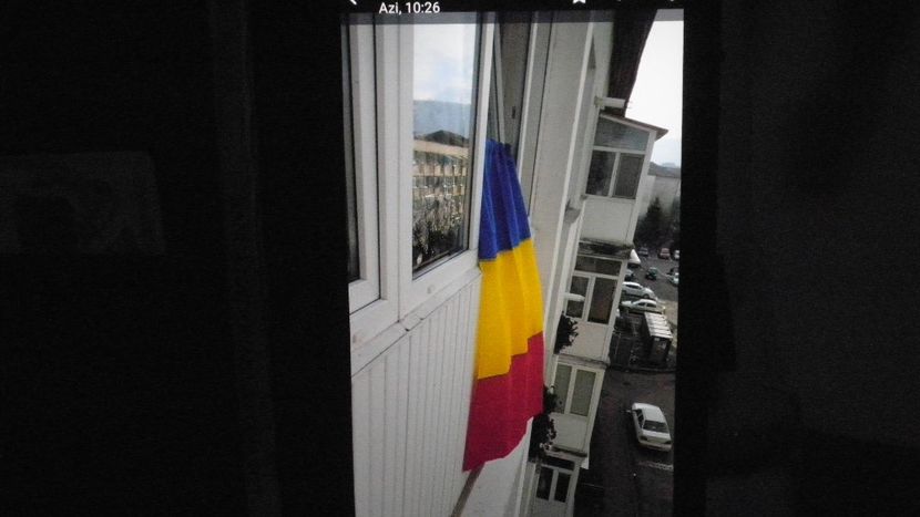 1 DECEMBRIE 2025 - CONTACT