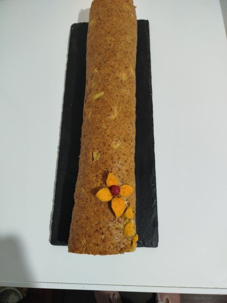 Rulada cu morcov - 1Dulciuri - aperitive -