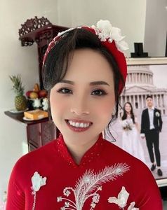  - G - Traditional make up vietnamese culture