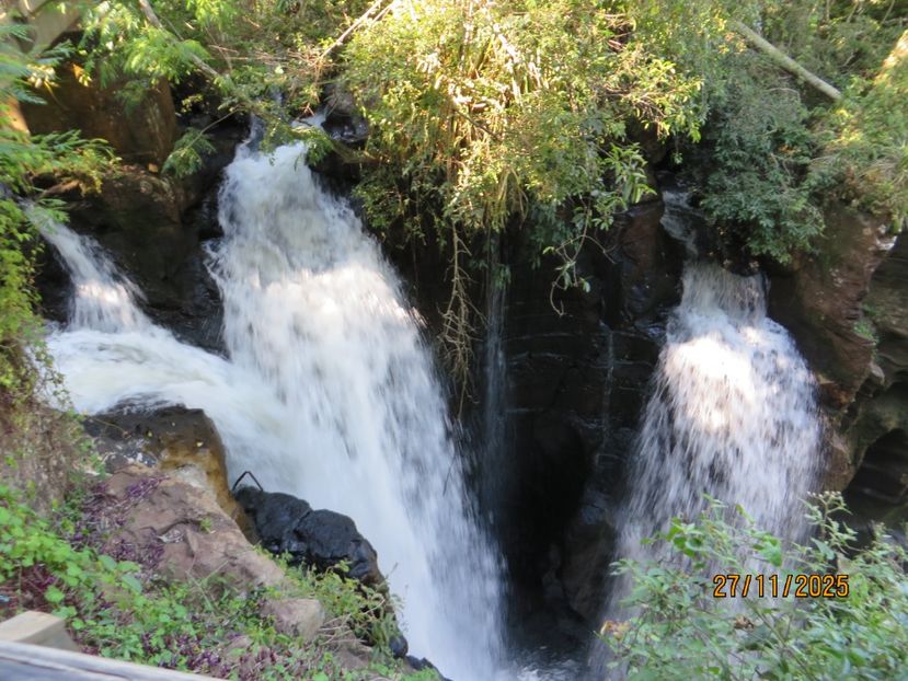  - 2 Cascada Iguazu
