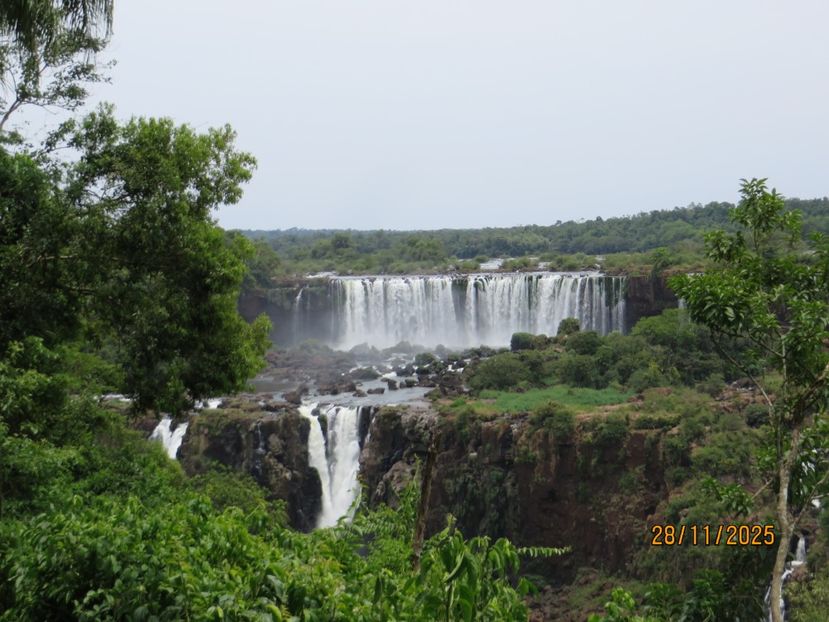  - 2 Cascada Iguazu