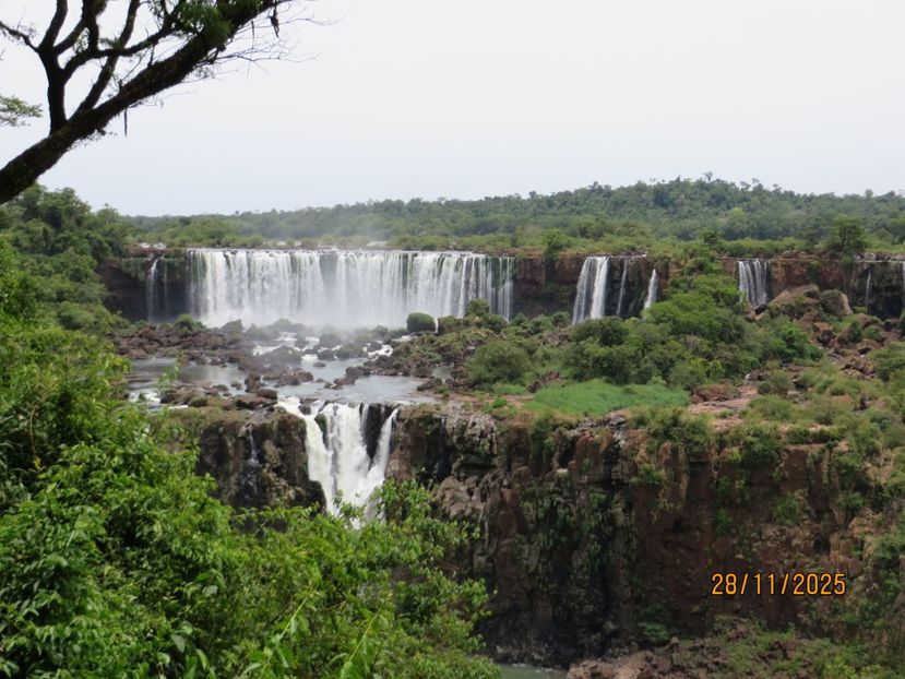  - 2 Cascada Iguazu