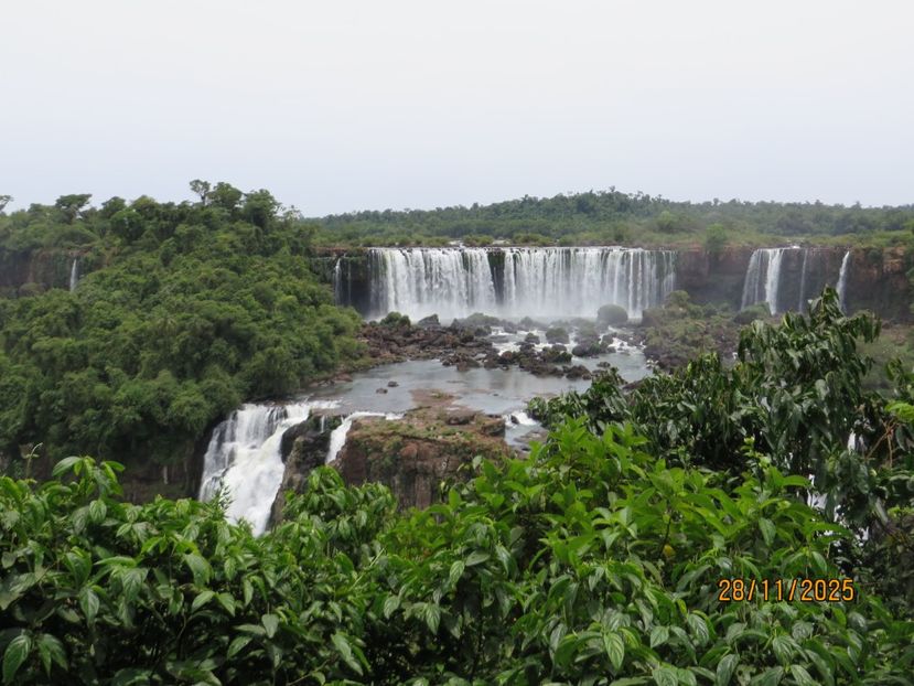  - 2 Cascada Iguazu