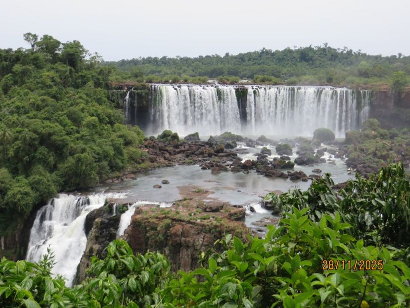  - 2 Cascada Iguazu