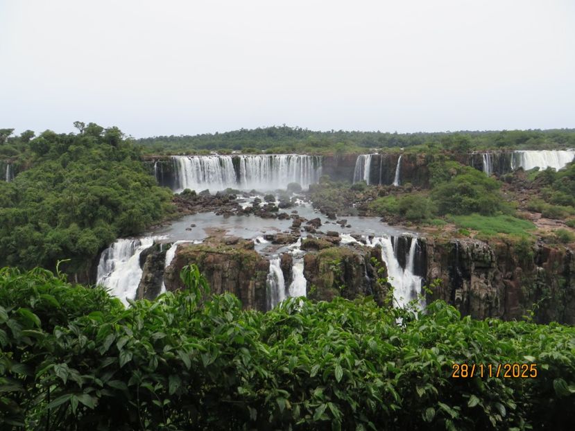  - 2 Cascada Iguazu