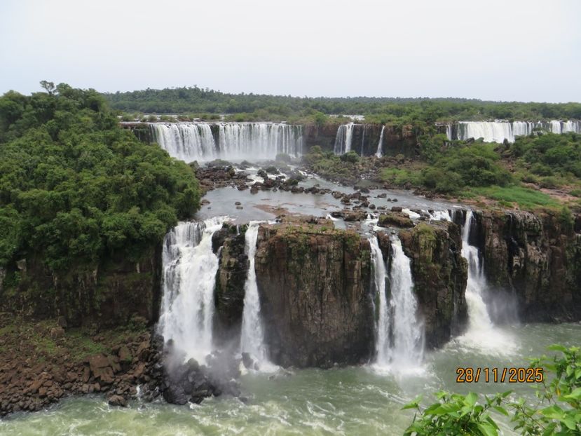  - 2 Cascada Iguazu