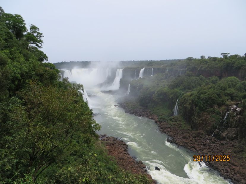  - 2 Cascada Iguazu