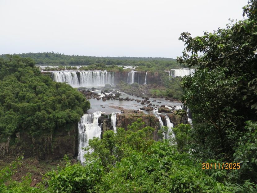  - 2 Cascada Iguazu