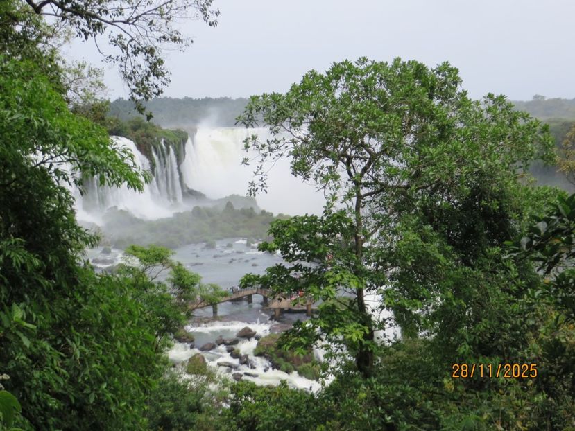  - 2 Cascada Iguazu