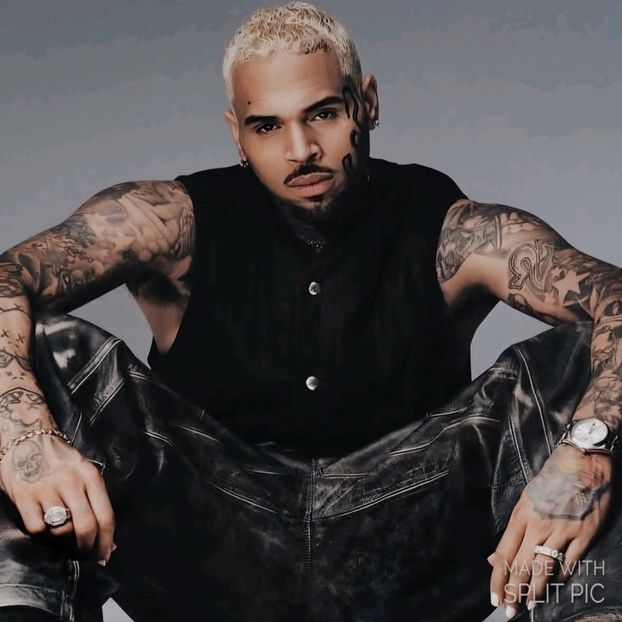 Go on a ḏa̱t̠e̠ with ་⁐̤♥ℭ̣ḥṛịṣ་ℬ̣ṛọẉṇ.̡ - Des sylphes bleus