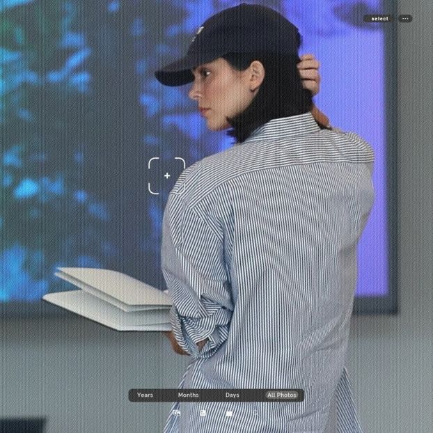 ،12.12 Ꜥℐẹṇṇẹṛ on ²⁶⳽ep in West Hollywood, CA; at Galerie Half. - a universe of exploding stars