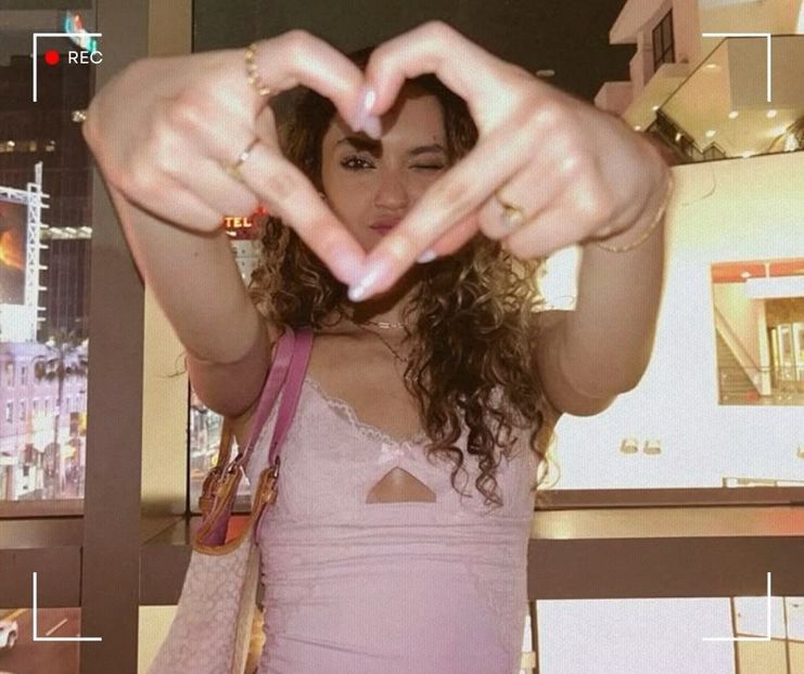 　ᯓ★ ،ᛕatseyeʾsᐟ C̣ạṃẹṛạ♥Ṛọḷḷ · 14.12˒ˊ - let the dawn rest on your lips