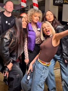 aD1mMzQwYjlhYzA5MzIzOGIwNzExMmJiYTBjMWUwODlhNg==.thumb - 2025 1 la la