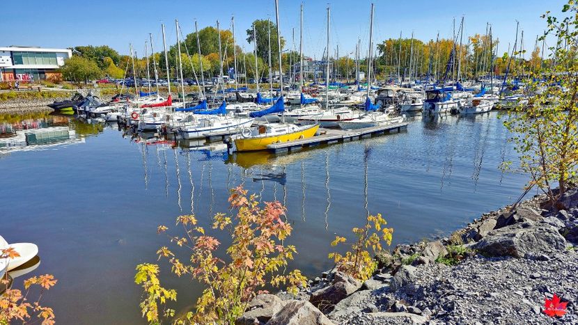 ---Gatineau Marina 4 - D - CARS - BIKES - BOATS